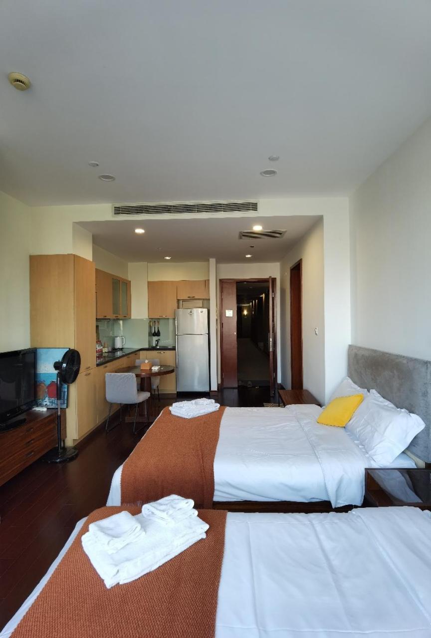 River House Near The Peoples Square And The Bund Shanghai Extérieur photo